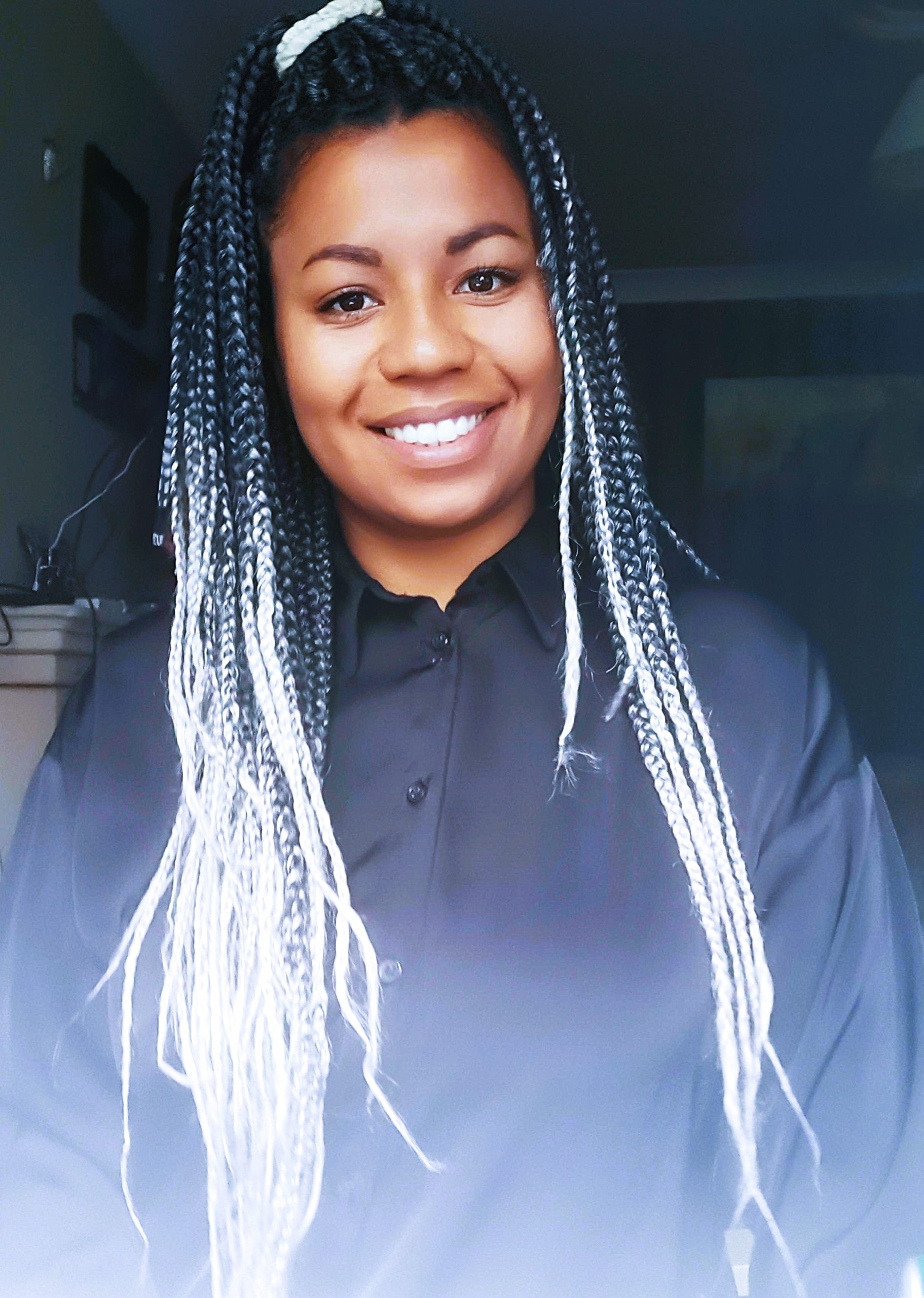 Kiara Lewis hairstylist