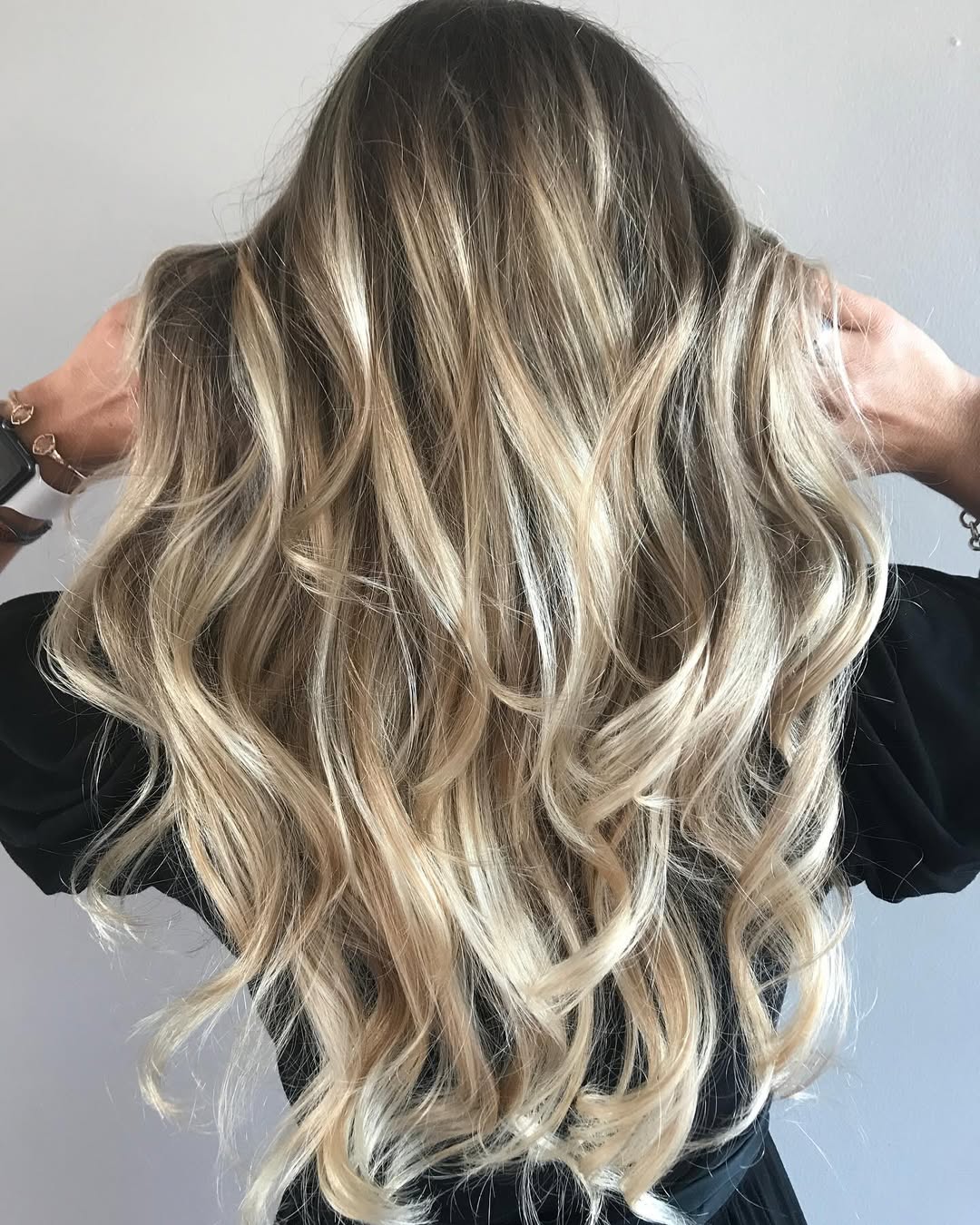 brown hair with blonde highlights and lowlights