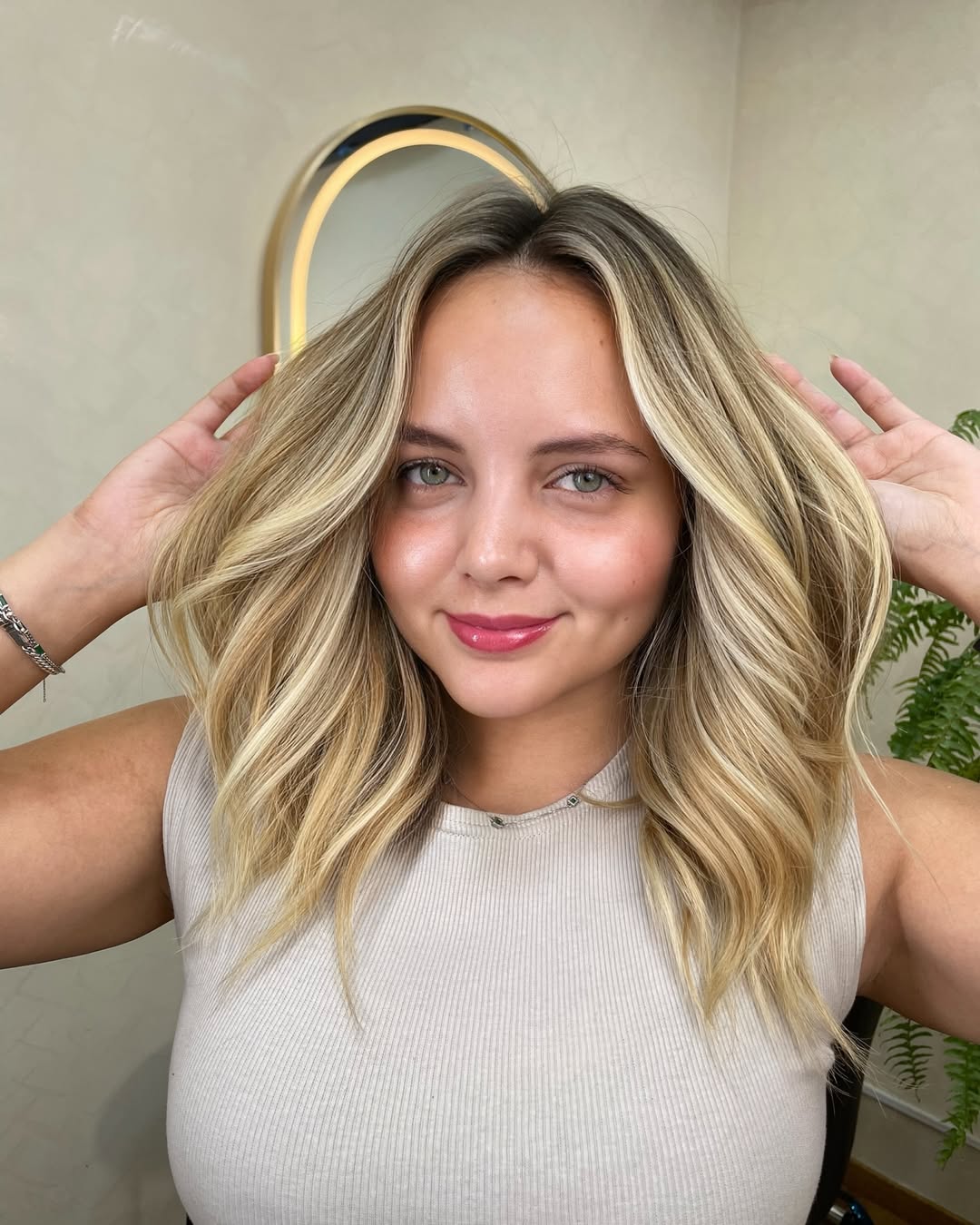 honey blonde hair with highlights and lowlights