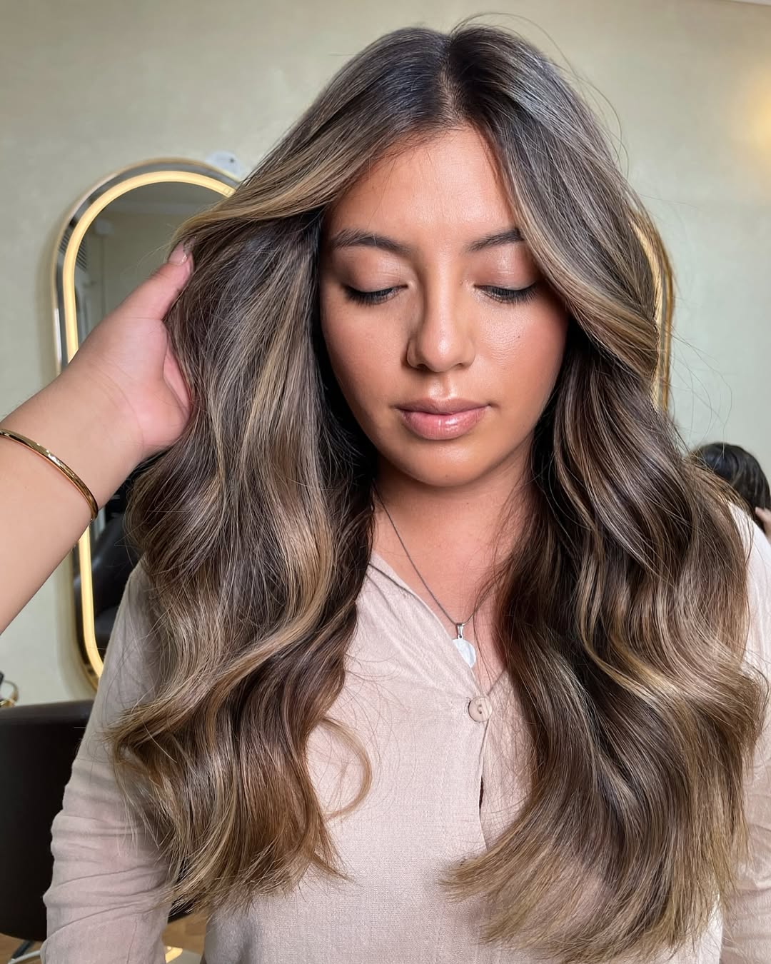 subtle honey blonde balayage