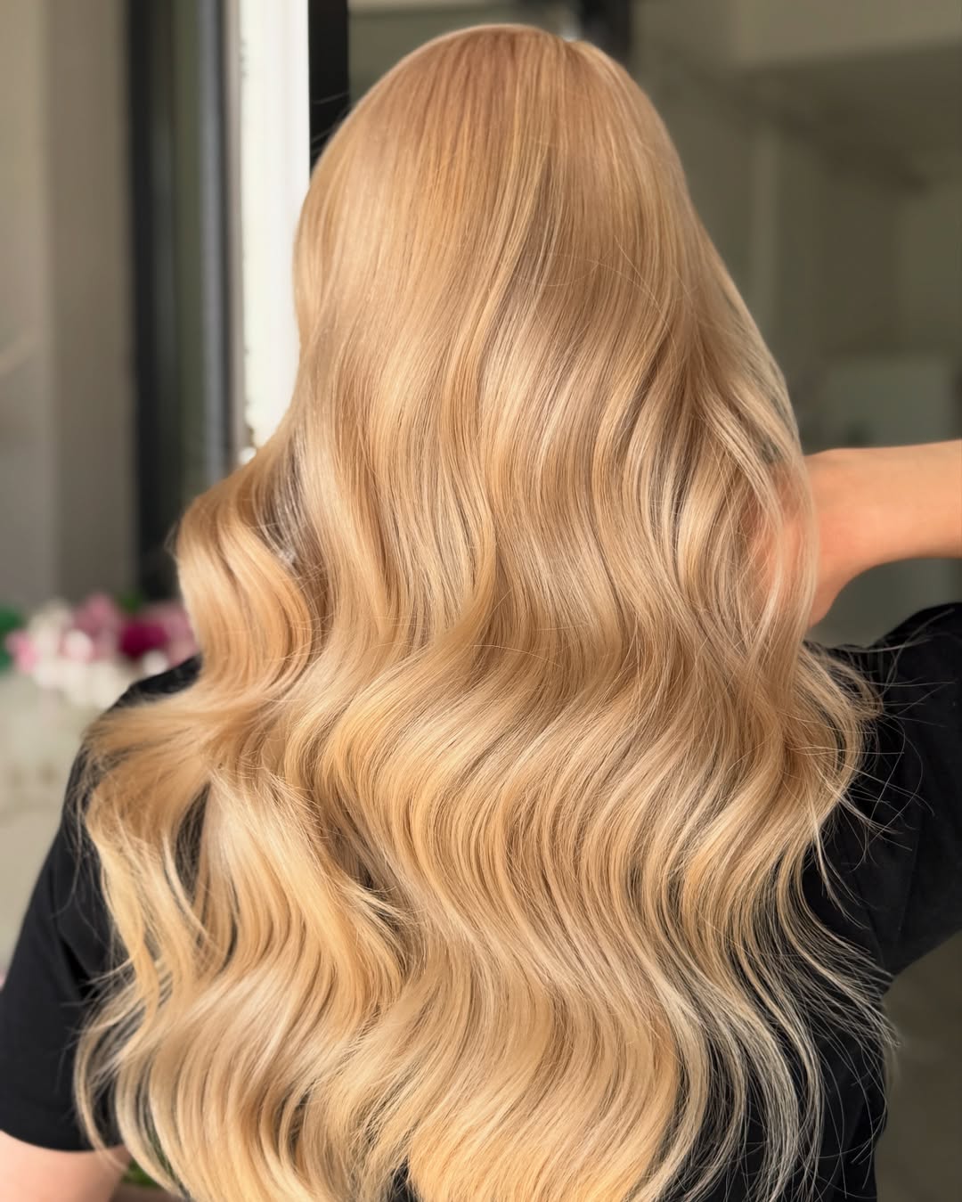 strawberry honey blonde soft waves