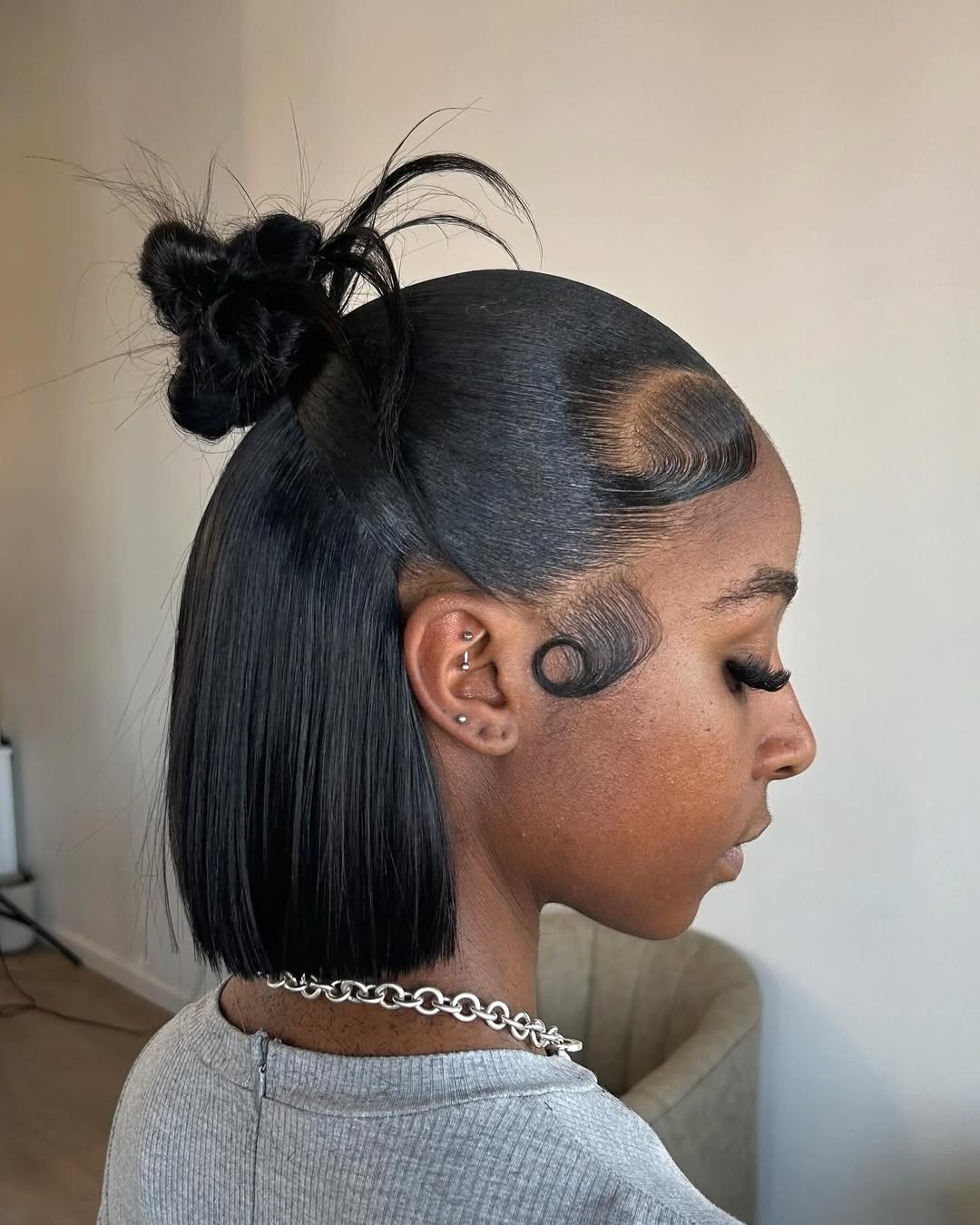 cute short hairstyle for black women