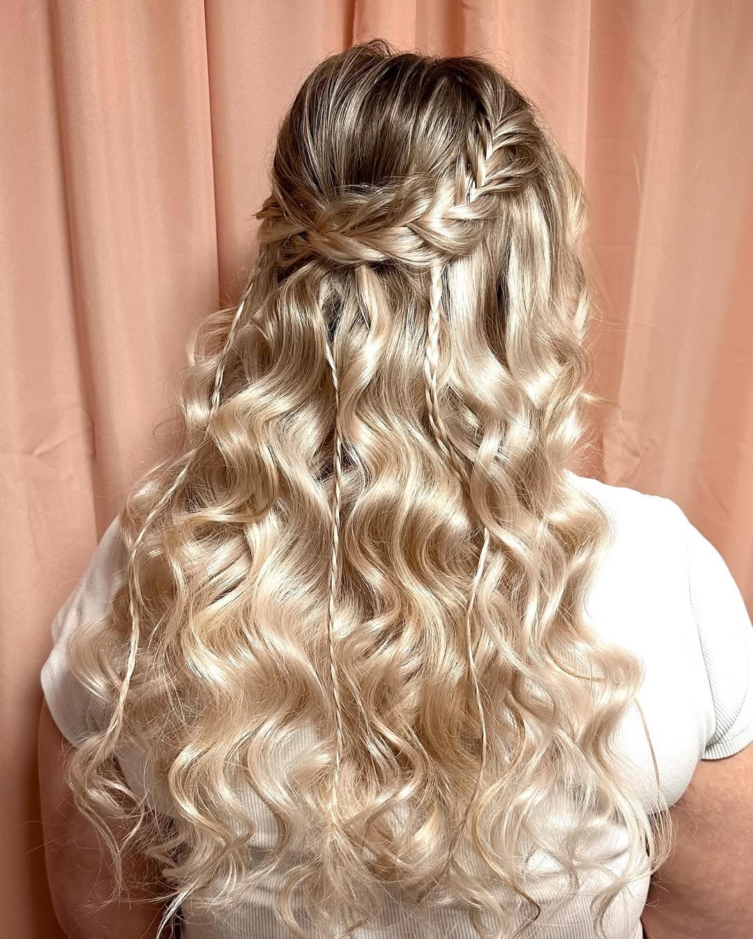 boho half up half down hairstyle