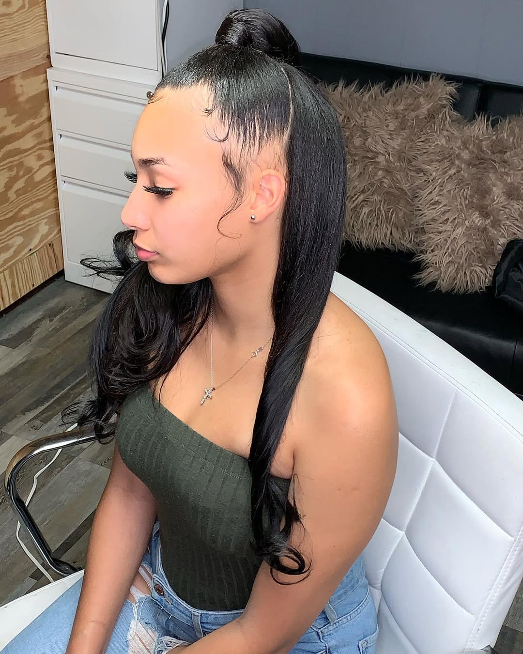 sleek fountain ponytail