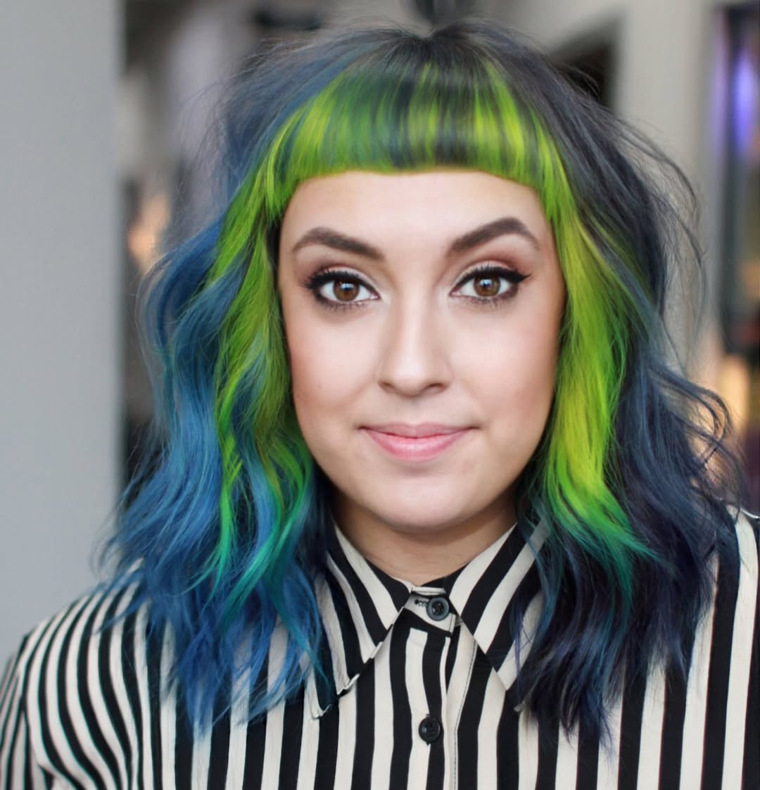 color-blocked medium length layered hair with bangs