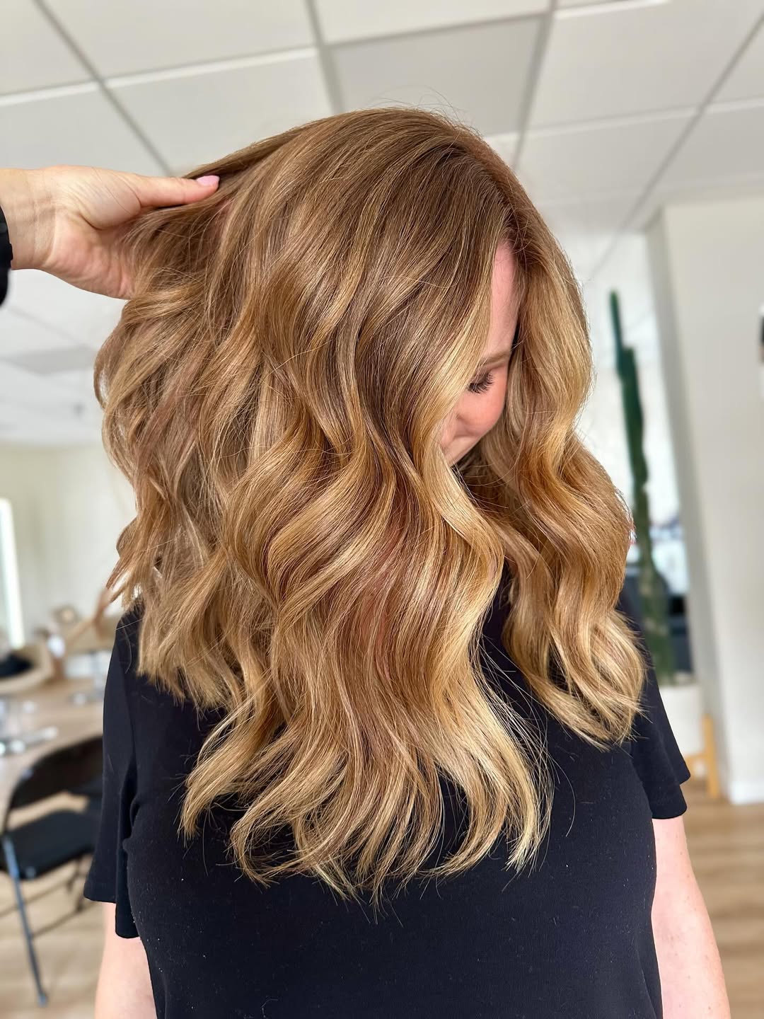 brown hair with honey blonde highlights