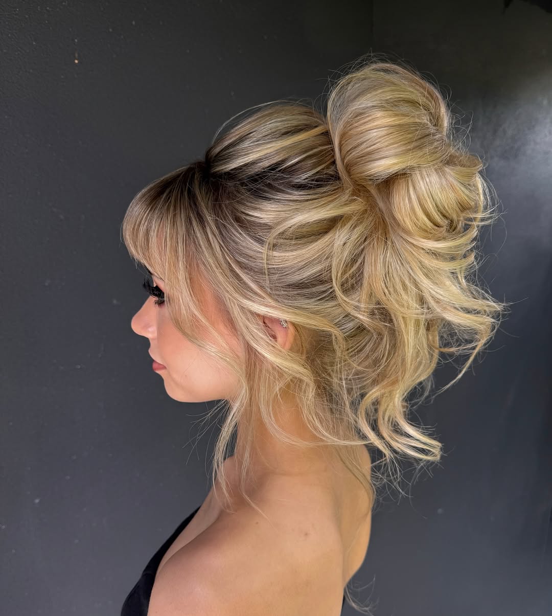 messy voluminous high bun
