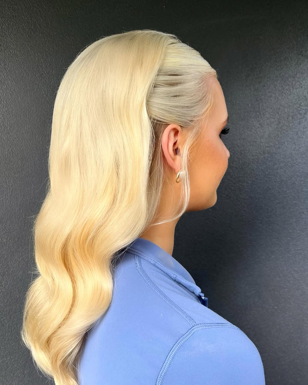 soft waves with sleek sides