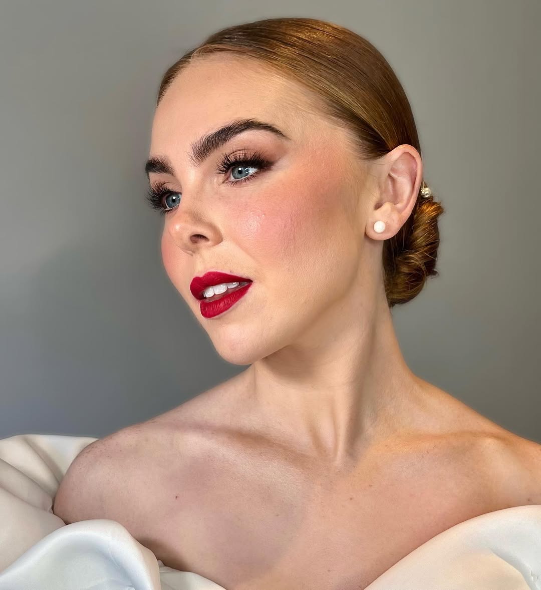 slicked-back bun